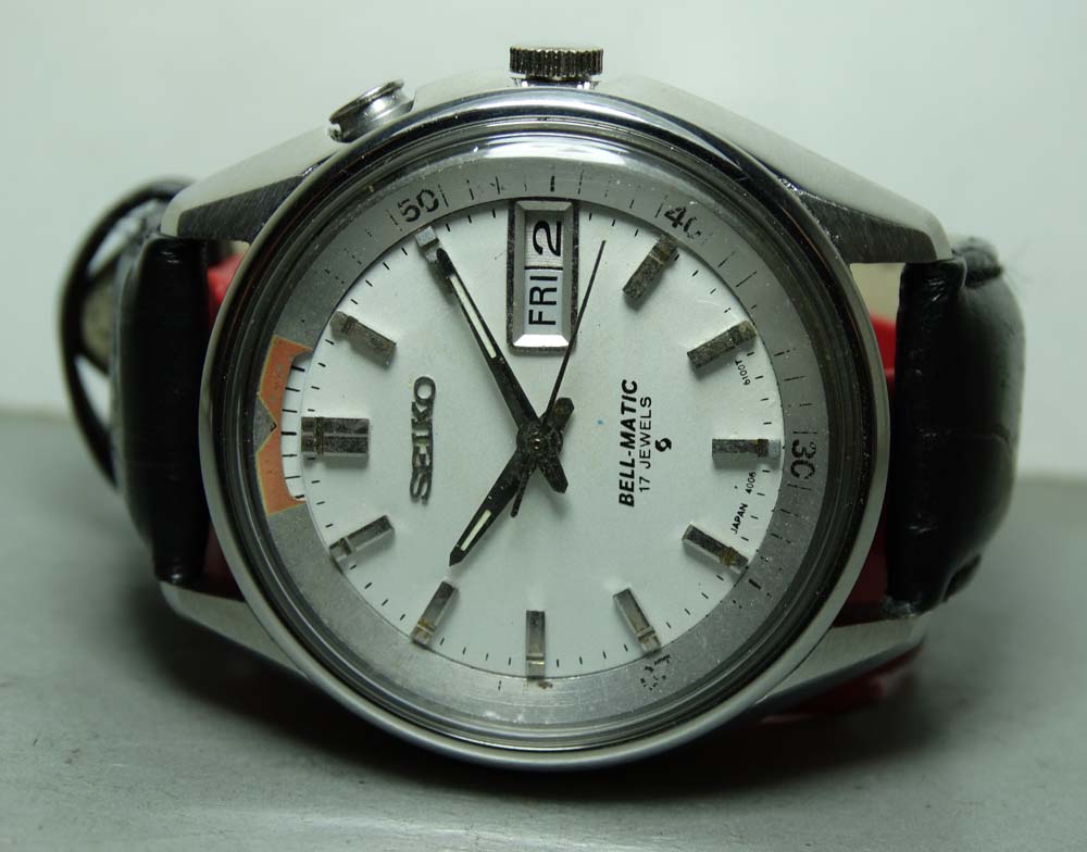 analog alarm watch